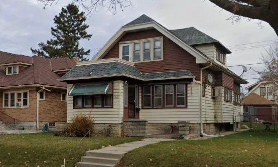 4136 N 21 St, Milwaukee, WI 53209