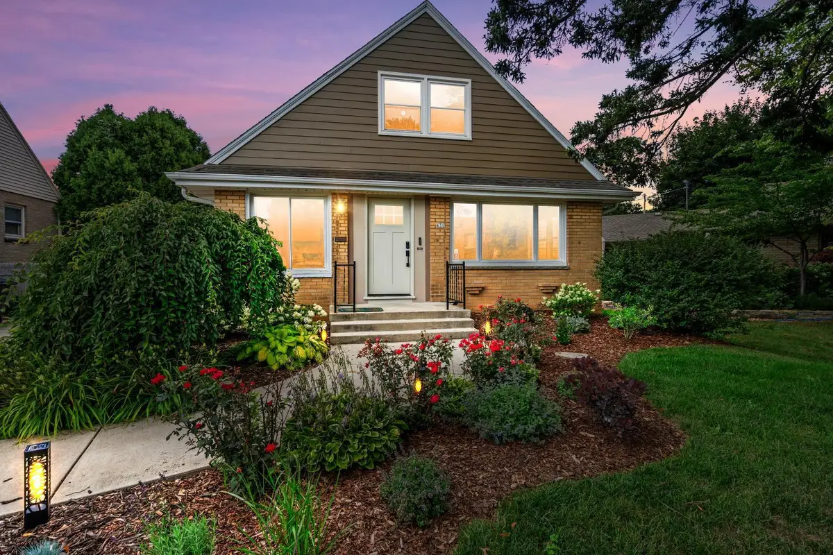 631 N 104th St, Wauwatosa, WI 53226 - #1