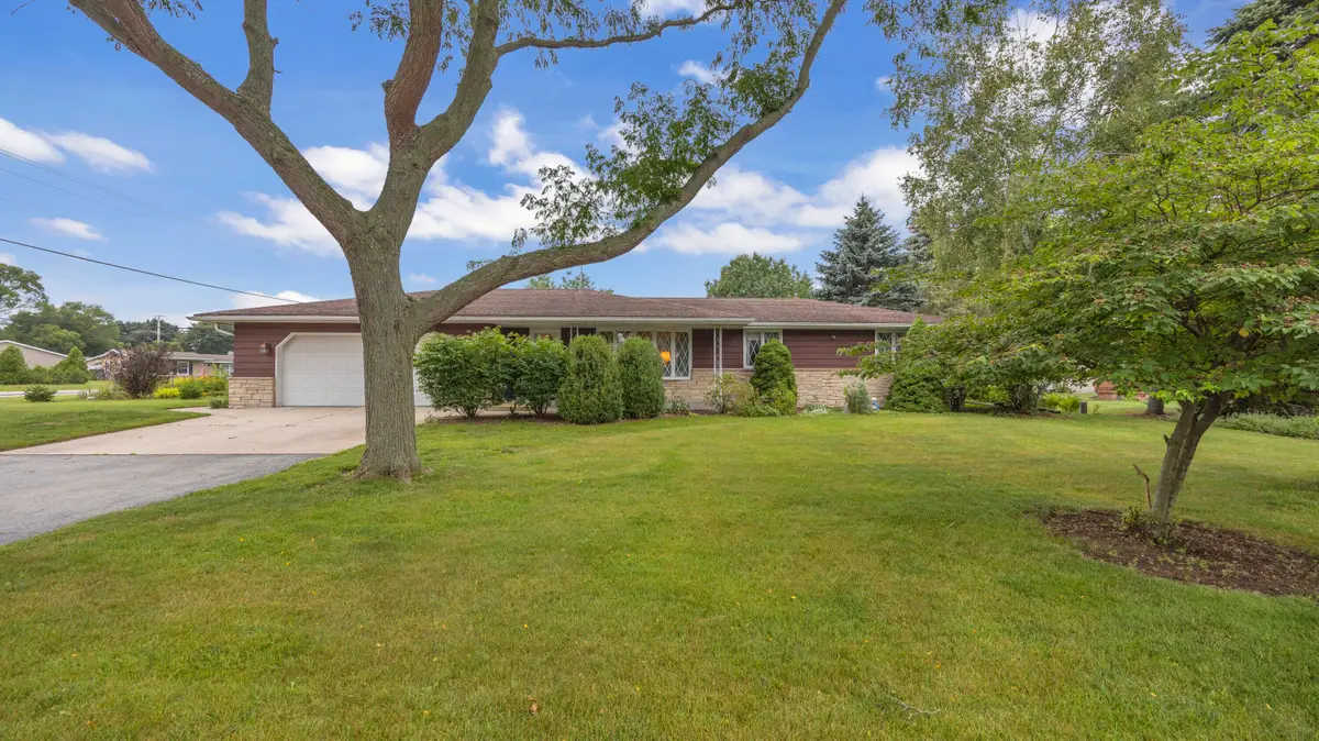 4468 S 8th St, Wilson, WI 53081 - #1