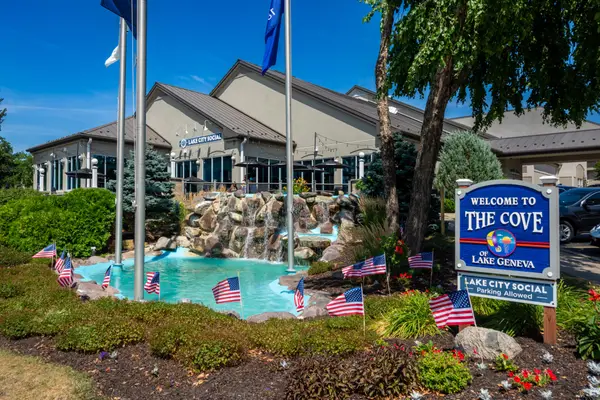 111 Center St, Lake Geneva, WI 53147