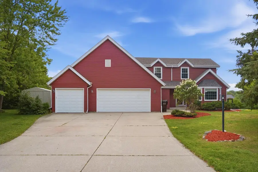 3725 S Joseph Rd, New Berlin, WI 53151 - #2