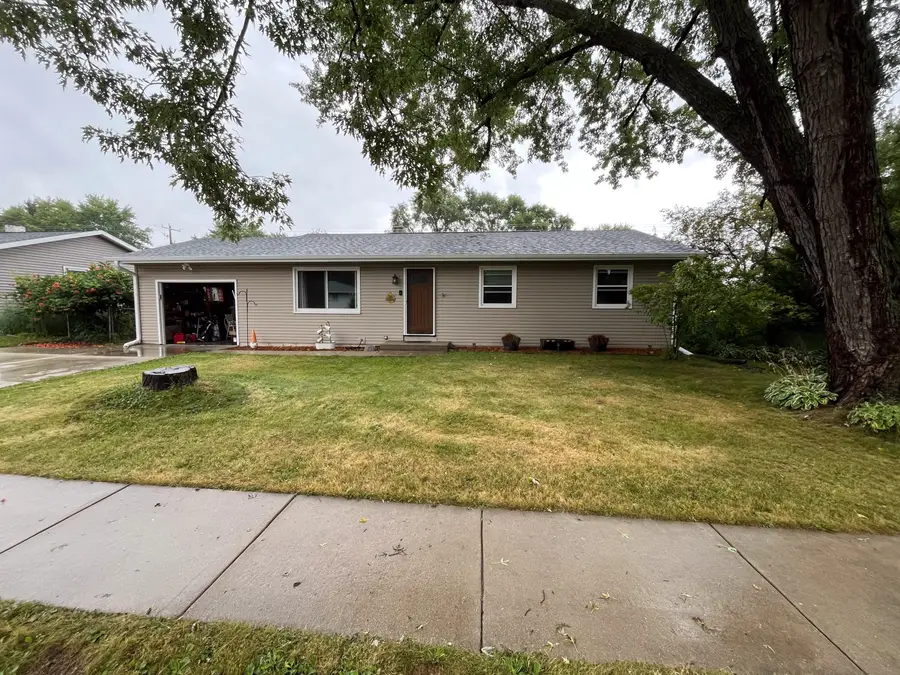 36 Edward Ave, Edgerton, WI 53534 - #2