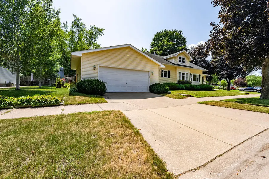 1403 15th St S, La Crosse, WI 54601 - #2