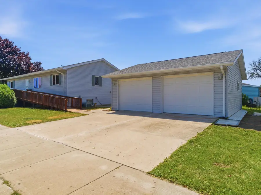 2702 Wilson St, Two Rivers, WI 54241 - #3