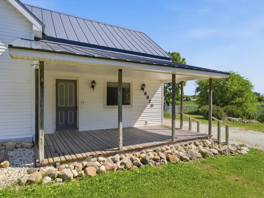 8820 Polifka Rd, Kossuth, WI 54247 - #2