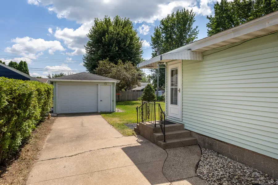 2218 Weston St, La Crosse, WI 54601 - #3