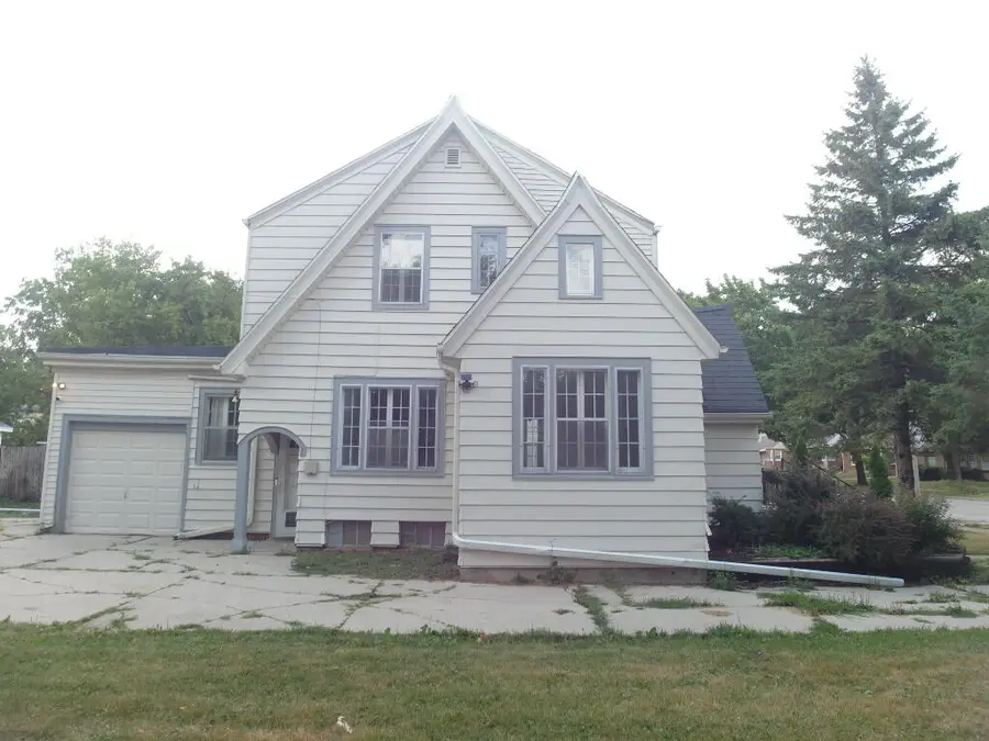 5839 N 35th St, Milwaukee, WI 53209 - #2