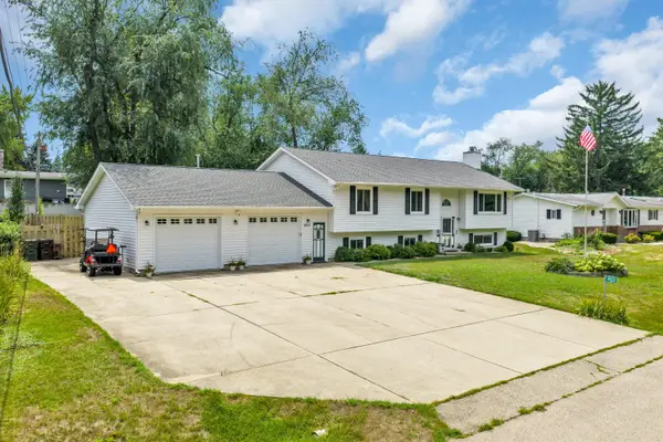 39231 92nd St, Genoa City, WI 53128