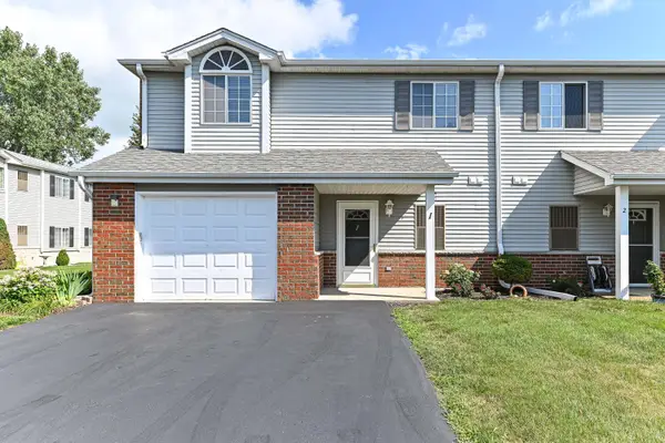 7122 Fieldview Dr, Mount Pleasant, WI 53406