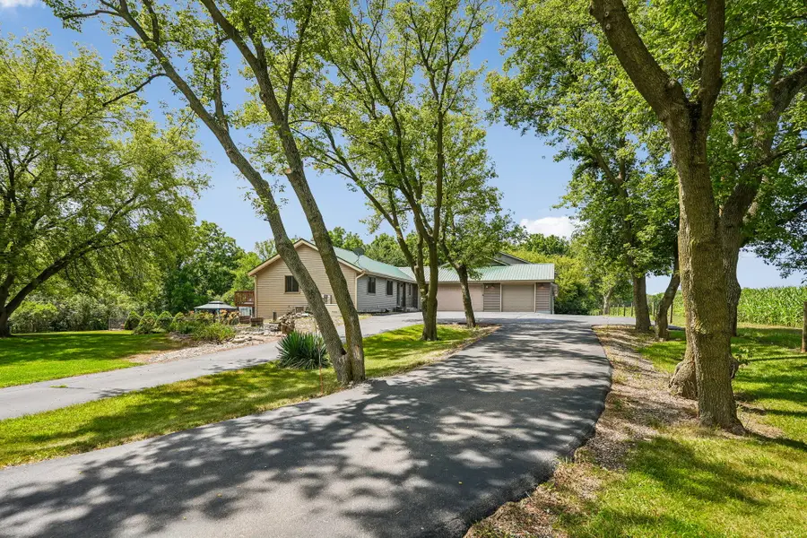 N727 Blue Spring Lake Dr, Palmyra, WI 53156 - #3