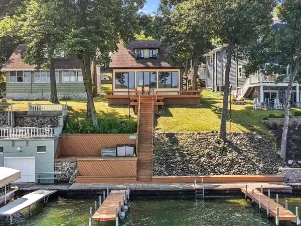 W5426 Solid Comfort Rd, La Grange, WI 53121