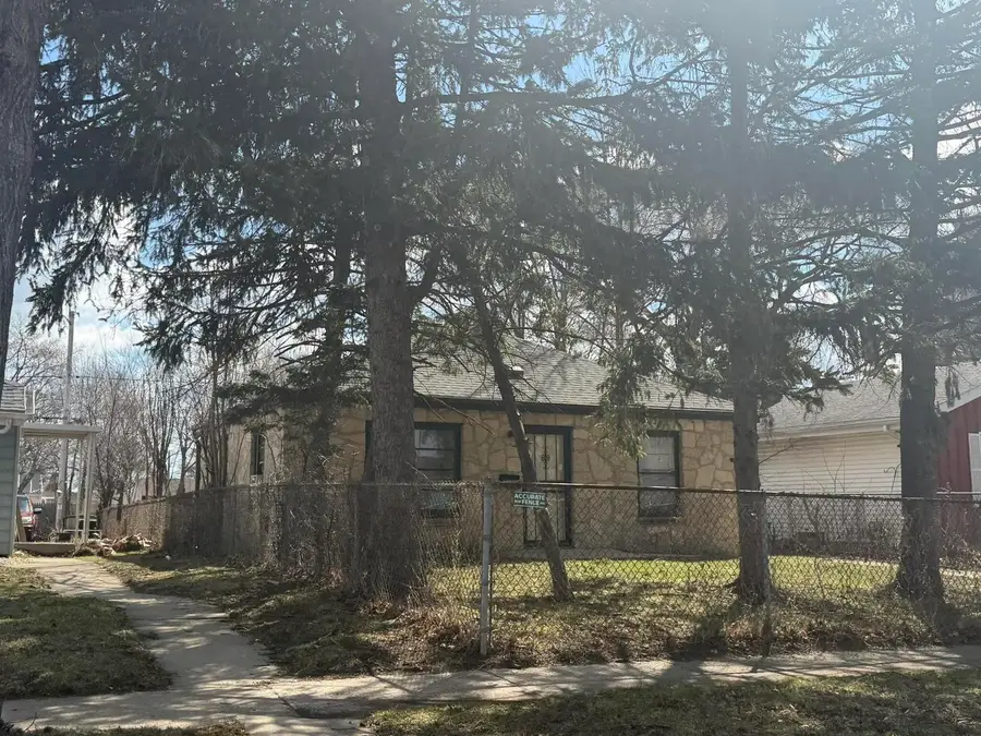 5858 N 80th St, Milwaukee, WI 53218 - #2