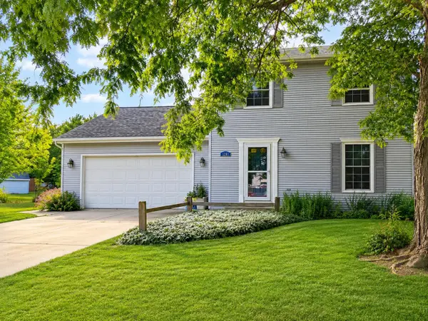 128 Tower Dr, Sheboygan Falls, WI 53044