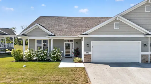 343 Greystone Cir, Plymouth, WI 53073