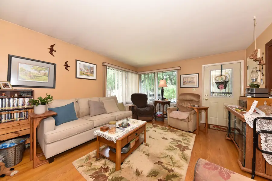 5913 N 70th St, Milwaukee, WI 53218 - #2