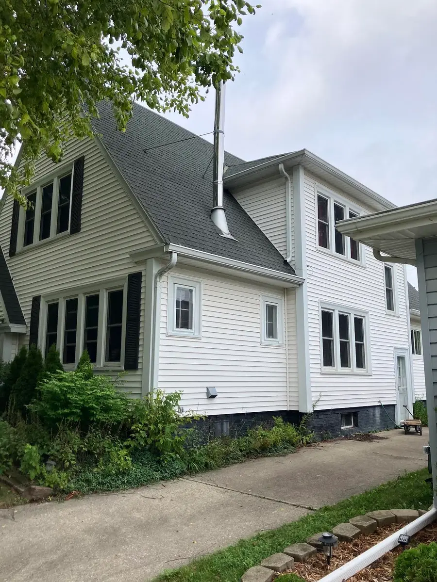 704 William St, Racine, WI 53402 - #2