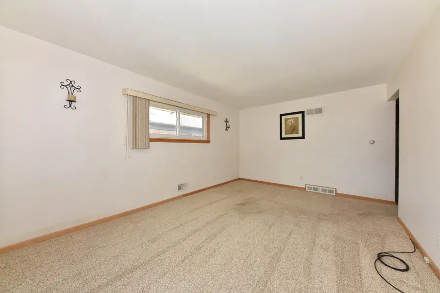 5124 N 68th St, Milwaukee, WI 53218 - #2