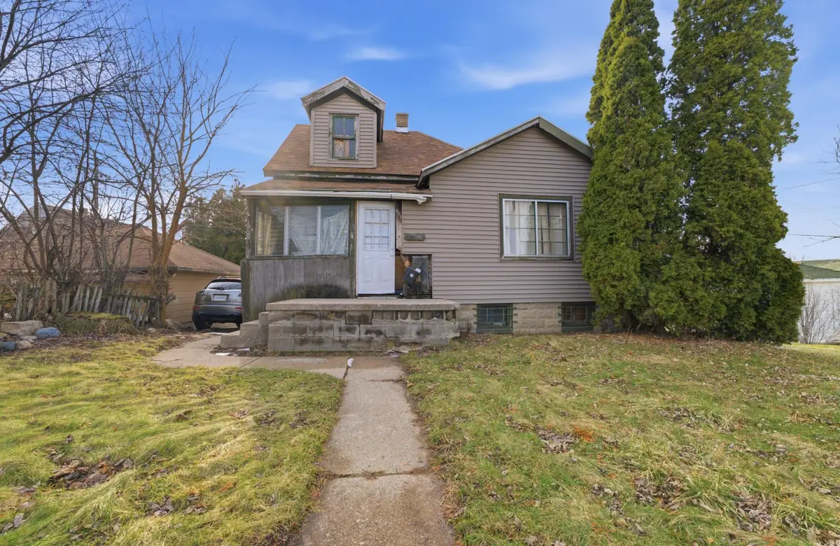 4187 N 20th St, Milwaukee, WI 53209 - #1