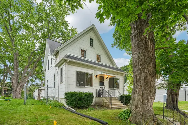118 S Milwaukee St, Fredonia, WI 53021