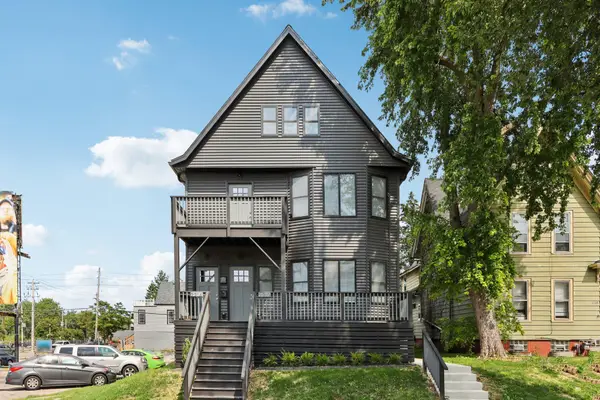 2212 N Cambridge Ave, Milwaukee, WI 53202