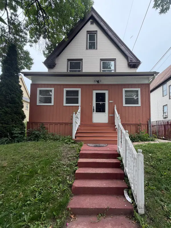 1238 N 33rd St, Milwaukee, WI 53208