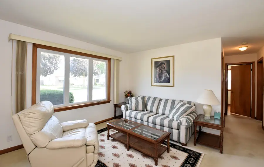 1923 Arlington Ave, Racine, WI 53403 - #2