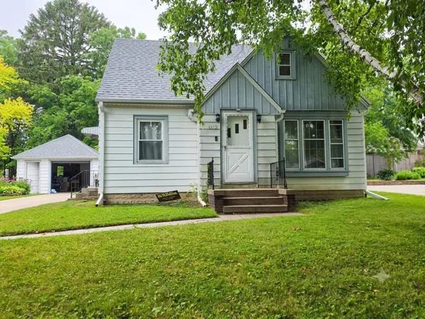 6615 N 42nd St, Milwaukee, WI 53209