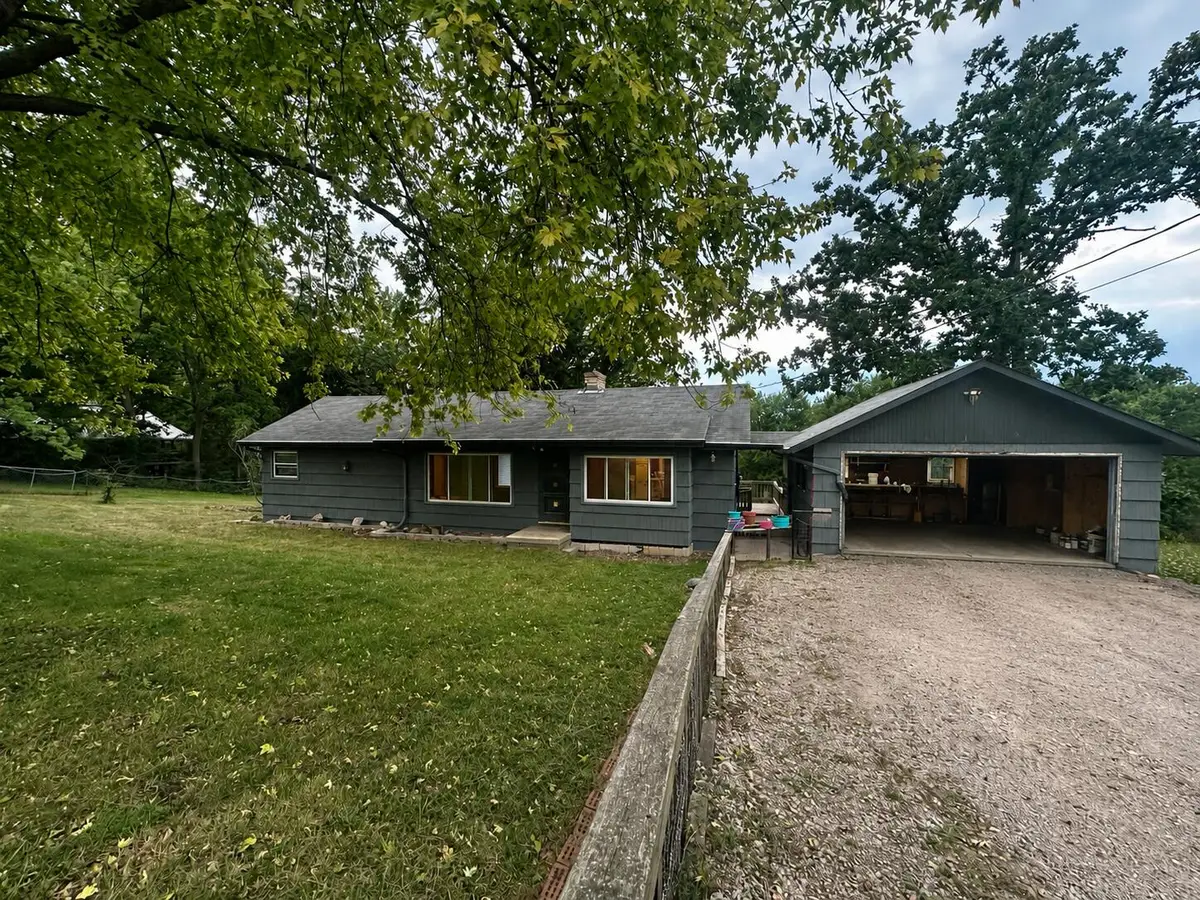 N8899 Jefferson Rd, Watertown, WI 53094 - #1