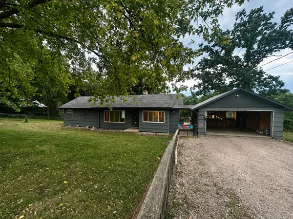 N8899 Jefferson Rd, Watertown, WI 53094