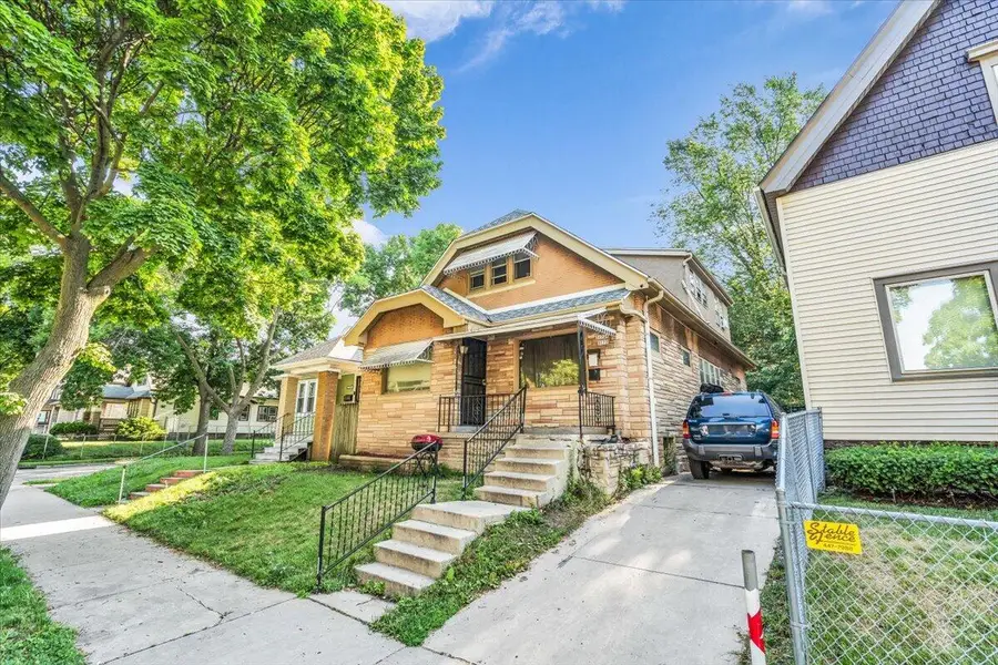 3172 N 30th St, Milwaukee, WI 53216 - #2