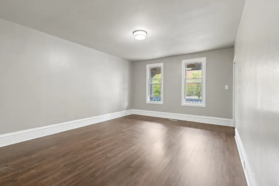 1815 W Becher St, Milwaukee, WI 53215 - #3
