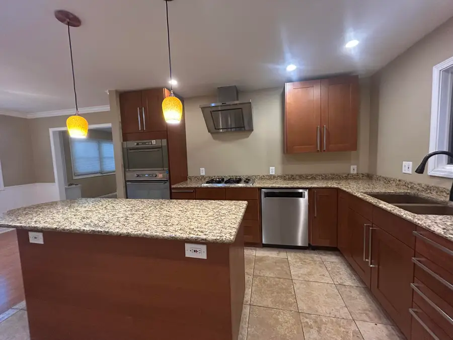 W330N5570 Linden Cir E, Merton, WI 53058 - #3