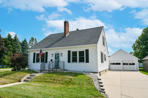 329 N Broad St, Elkhorn, WI 53121