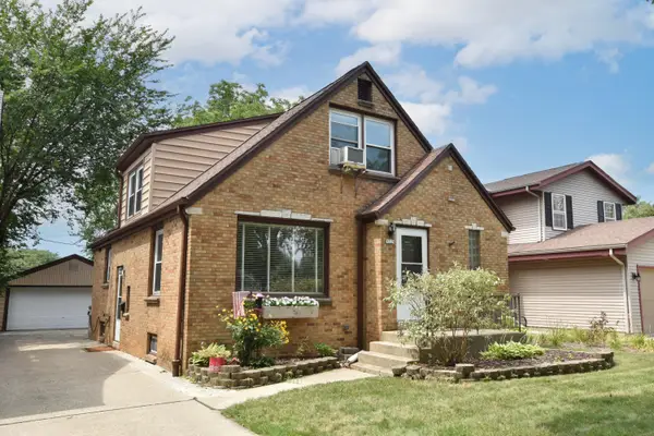 3229 S 56th St, Milwaukee, WI 53219
