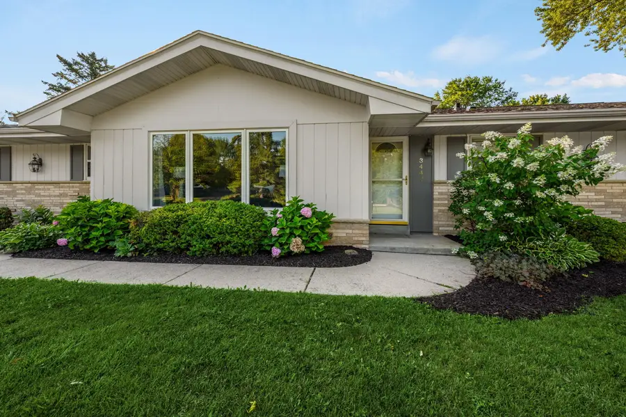 3440 Sleepy Hollow Ln, Brookfield, WI 53005 - #2