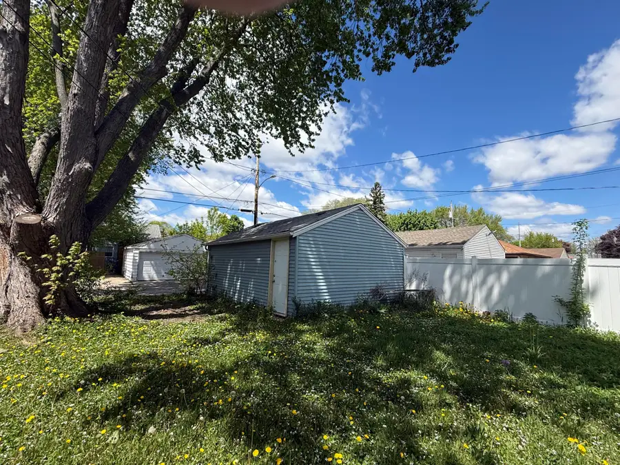 3809 N 58th Blvd, Milwaukee, WI 53216 - #3