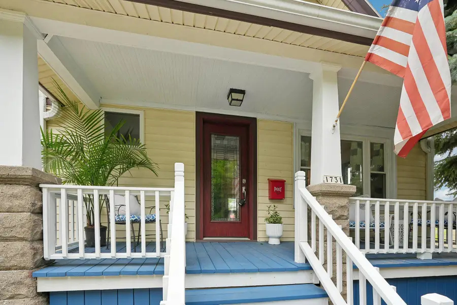 1731 E Bennett Ave, Milwaukee, WI 53207 - #2