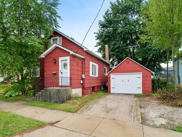 1619 21st St, Two Rivers, WI 54241