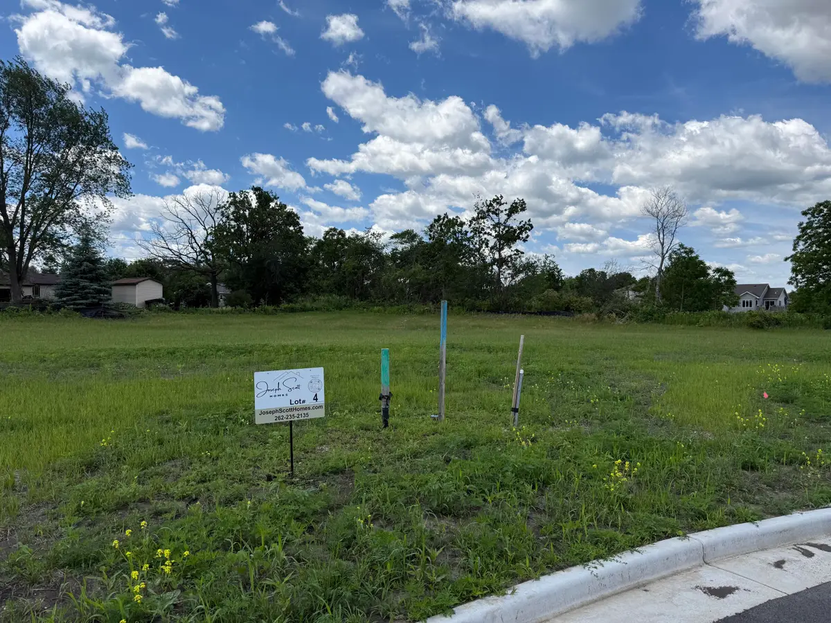 Lt4 90th Ct, Kenosha, WI 53142 - #1