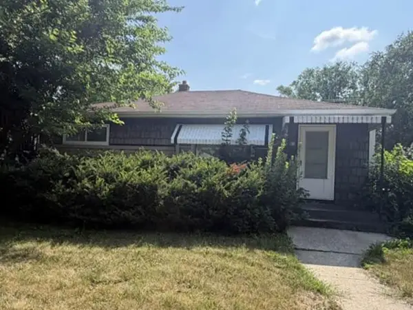3880 N 93rd St, Milwaukee, WI 53222