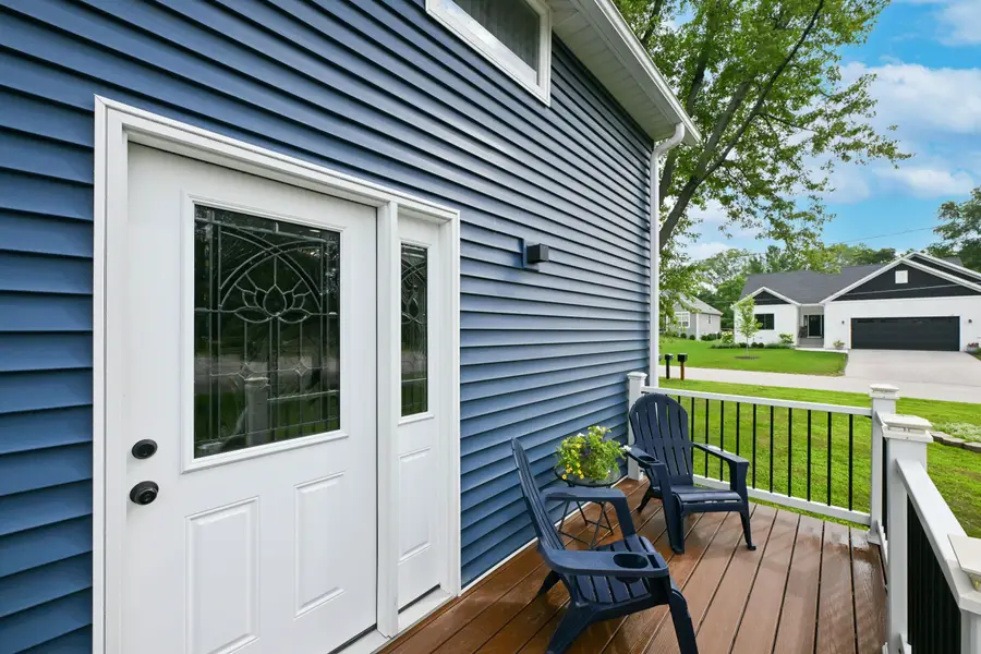 105 Roberts Rd, Dousman, WI 53118 - #3