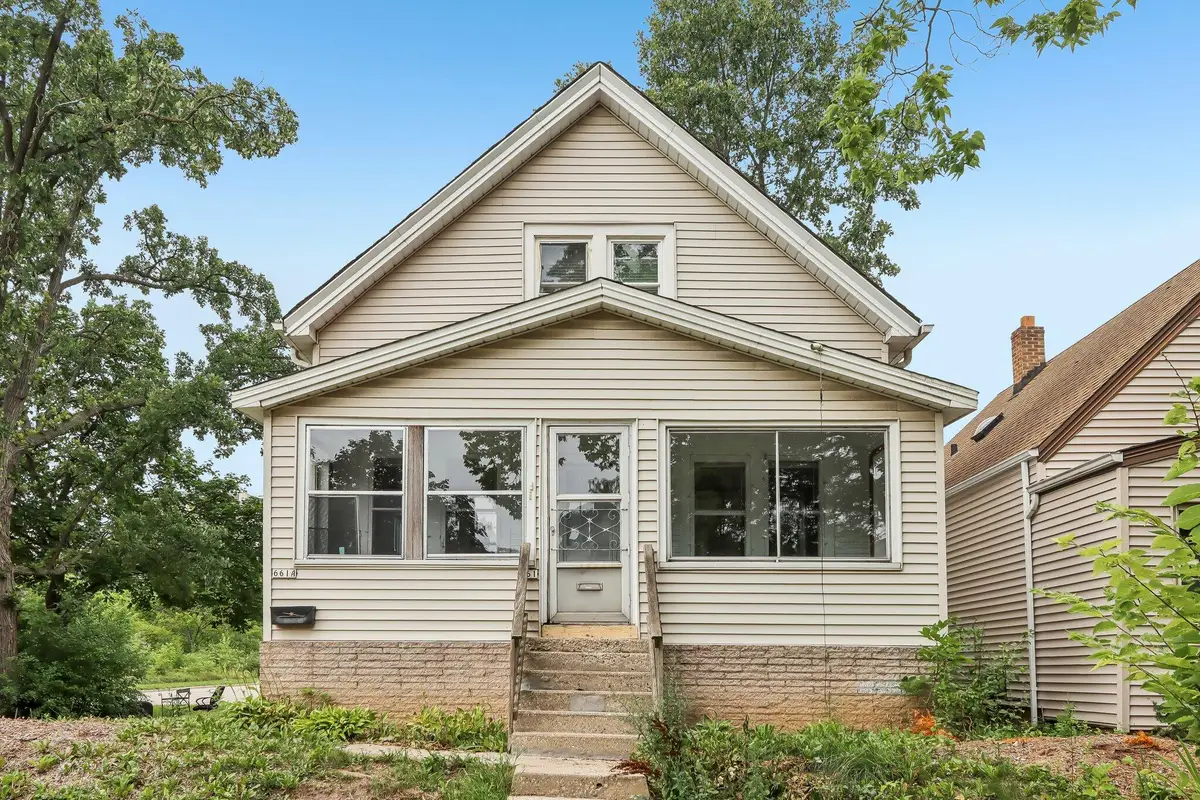 661 S 61st St, Milwaukee, WI 53214 - #1