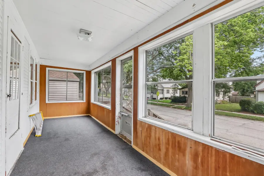 661 S 61st St, Milwaukee, WI 53214 - #2