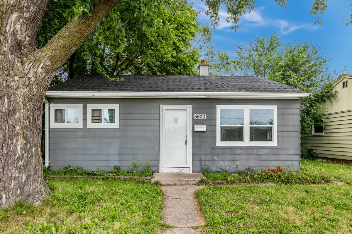 5500 N 60th St, Milwaukee, WI 53218 - #1