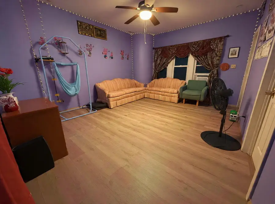 1823 W Kerney Pl, Milwaukee, WI 53215 - #2