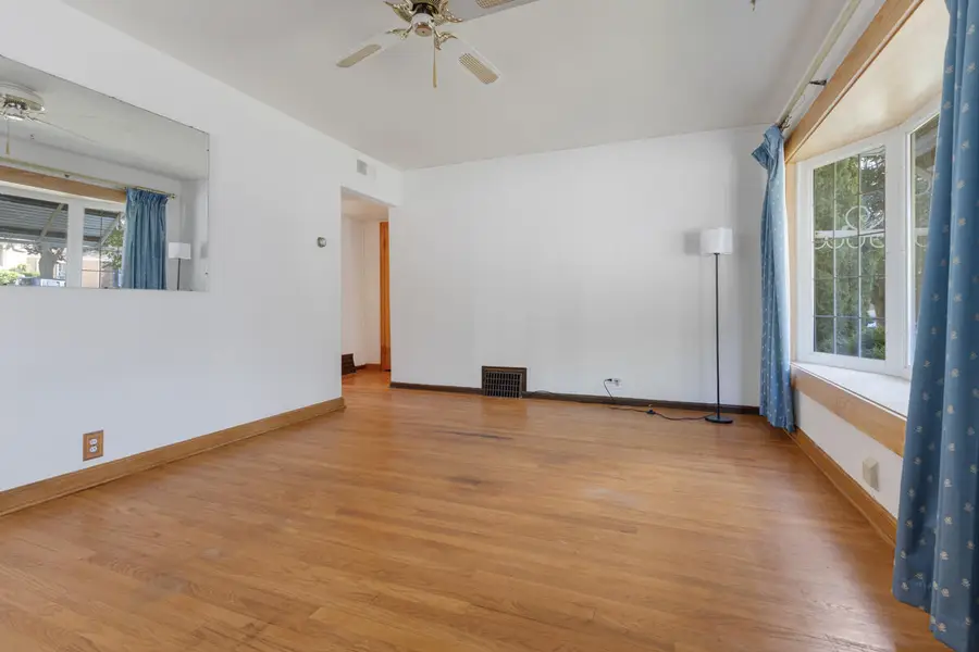 3230 W Ruskin St, Milwaukee, WI 53215 - #2