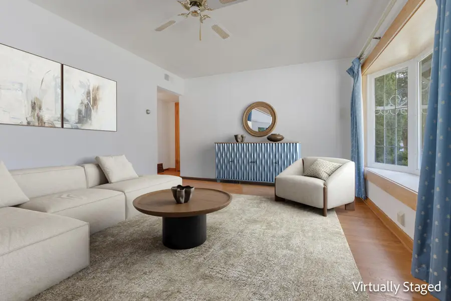 3230 W Ruskin St, Milwaukee, WI 53215 - #3