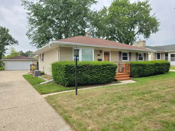8113 W Ohio Ave, Milwaukee, WI 53219