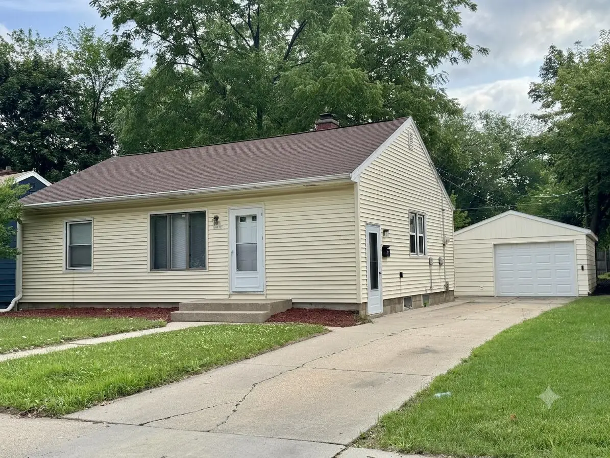 4864 N 63rd St, Milwaukee, WI 53218 - #1