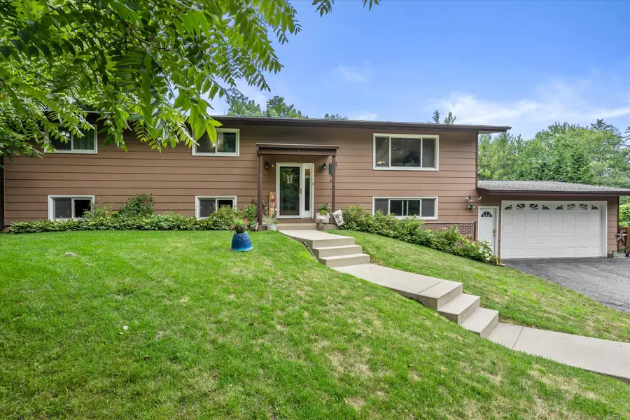 W153N9940 Neptune Dr, Germantown, WI 53022 - #3